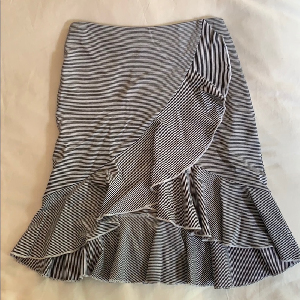 Pin stripe cotton Club Monaco skirt, size 4